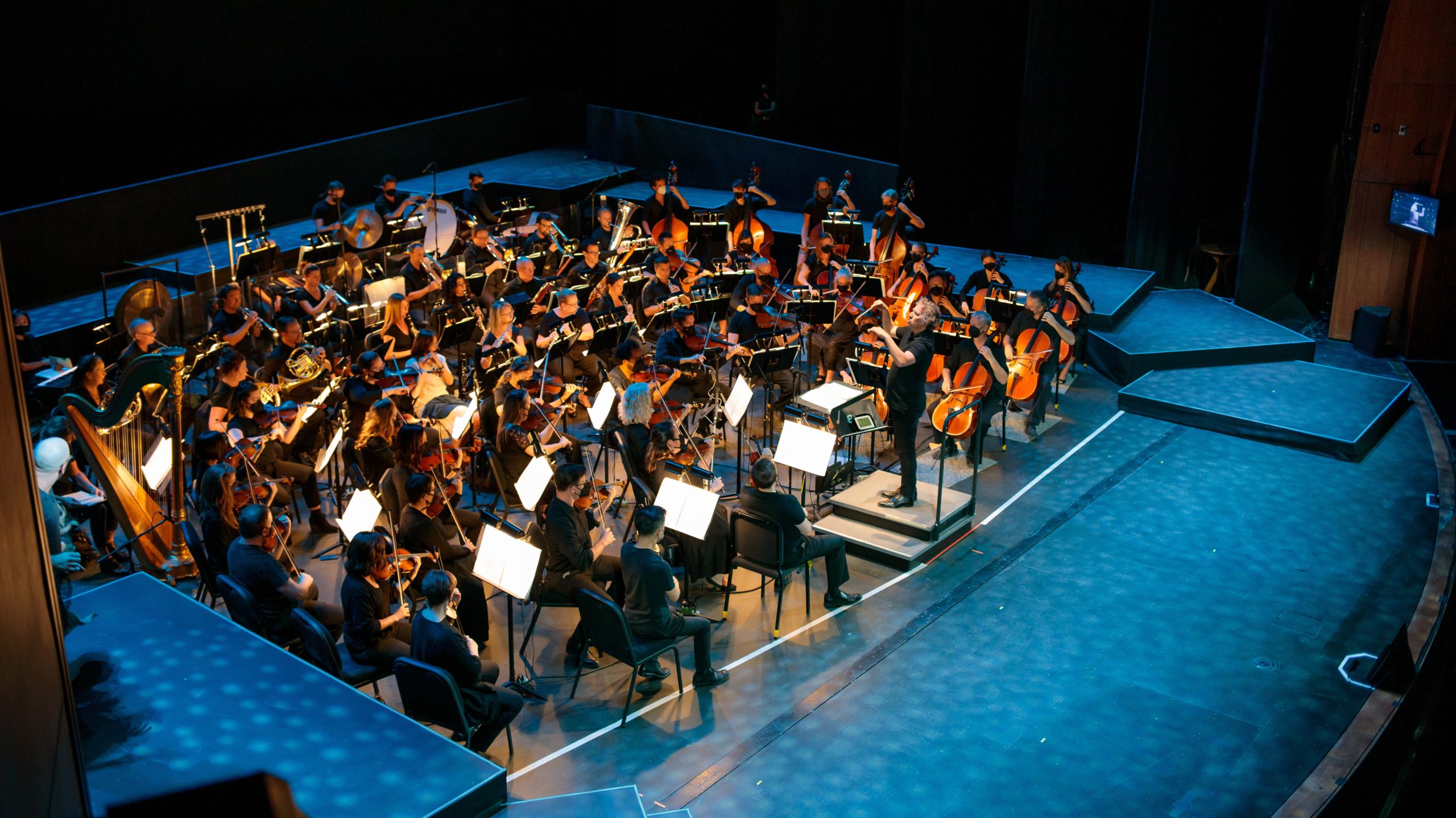 Maestro Ari Pelto and the Opera Colorado Orchestra